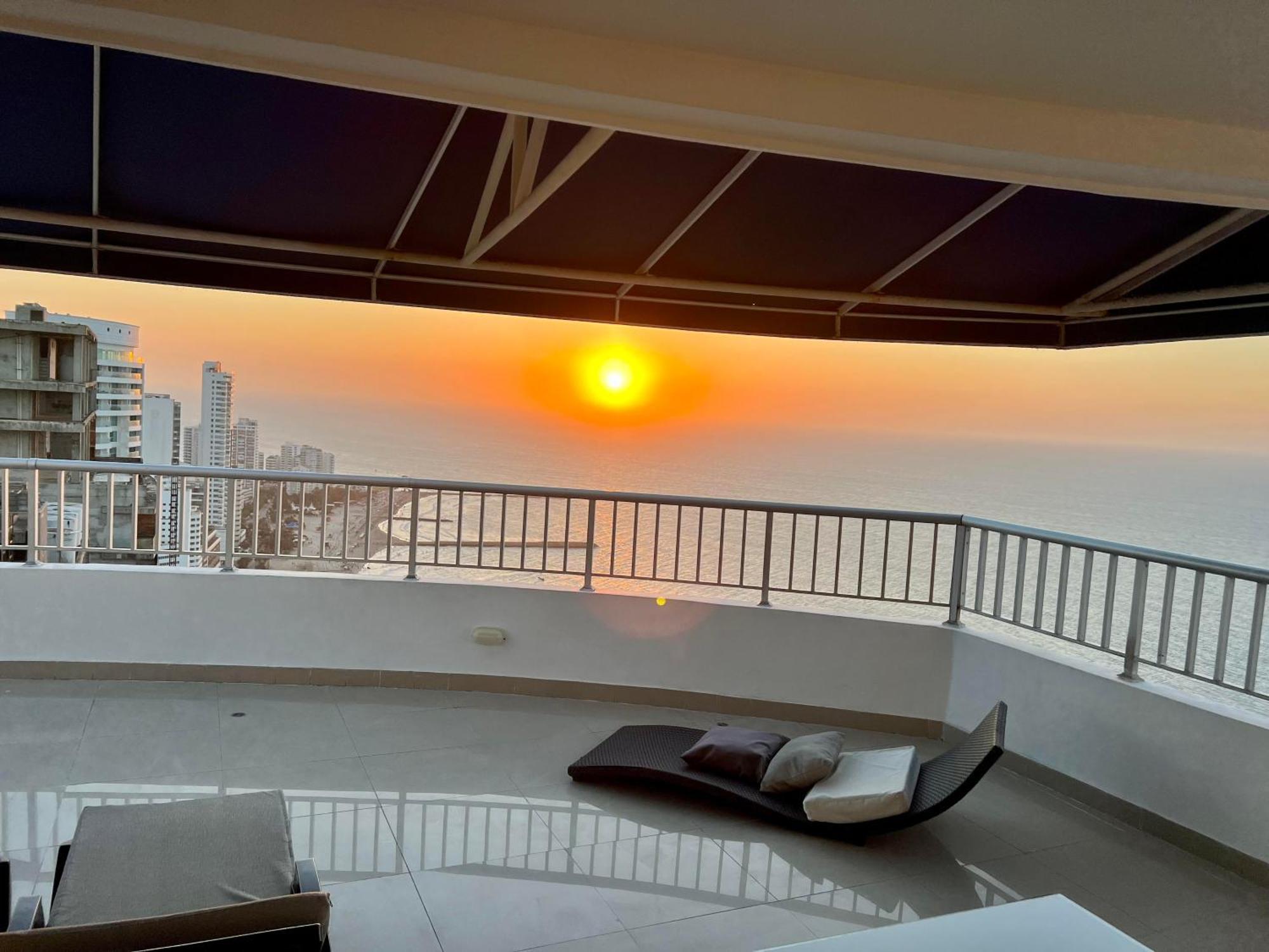 Palmetto Penthouse Deluxe Beautiful View And Sunset Floor 39 * Cartagena