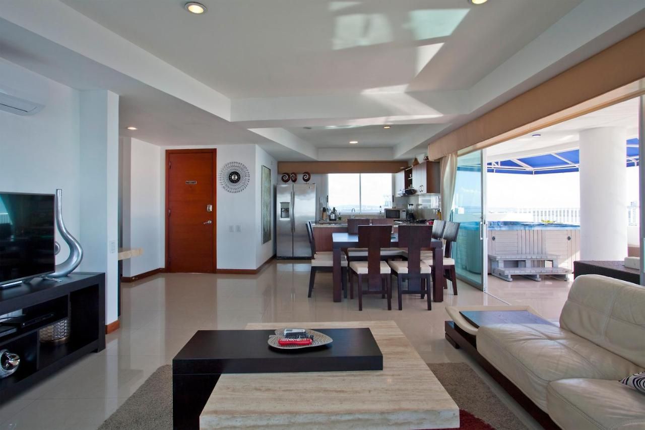 Luxurious Penthouse In Cartagena With Ocean Views And Private Terrace Cartagena