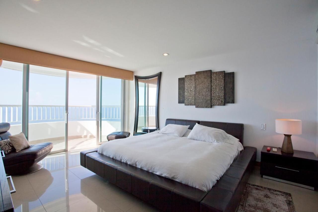 Luxurious Penthouse In Cartagena With Ocean Views And Private Terrace *