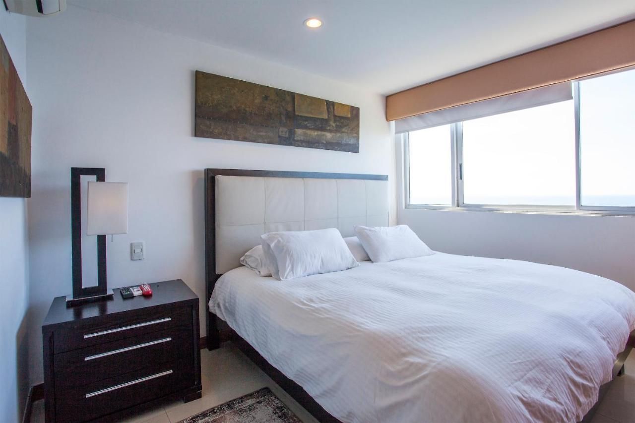 Luxurious Penthouse In Cartagena With Ocean Views And Private Terrace