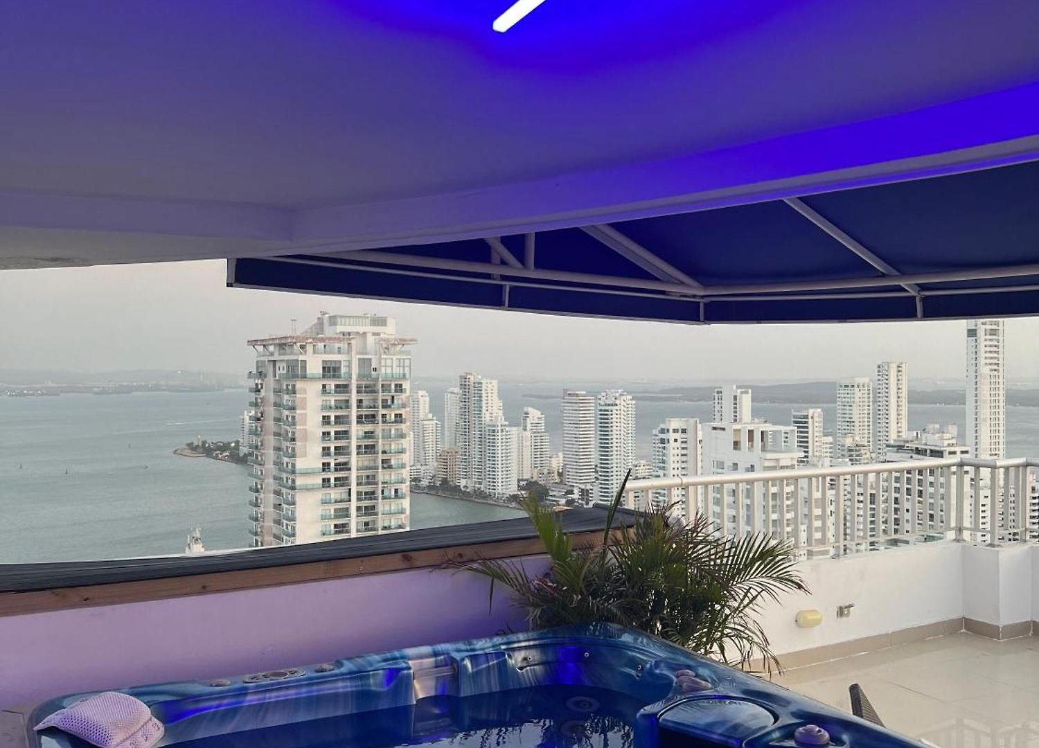 Luxurious Penthouse In Cartagena With Ocean Views And Private Terrace