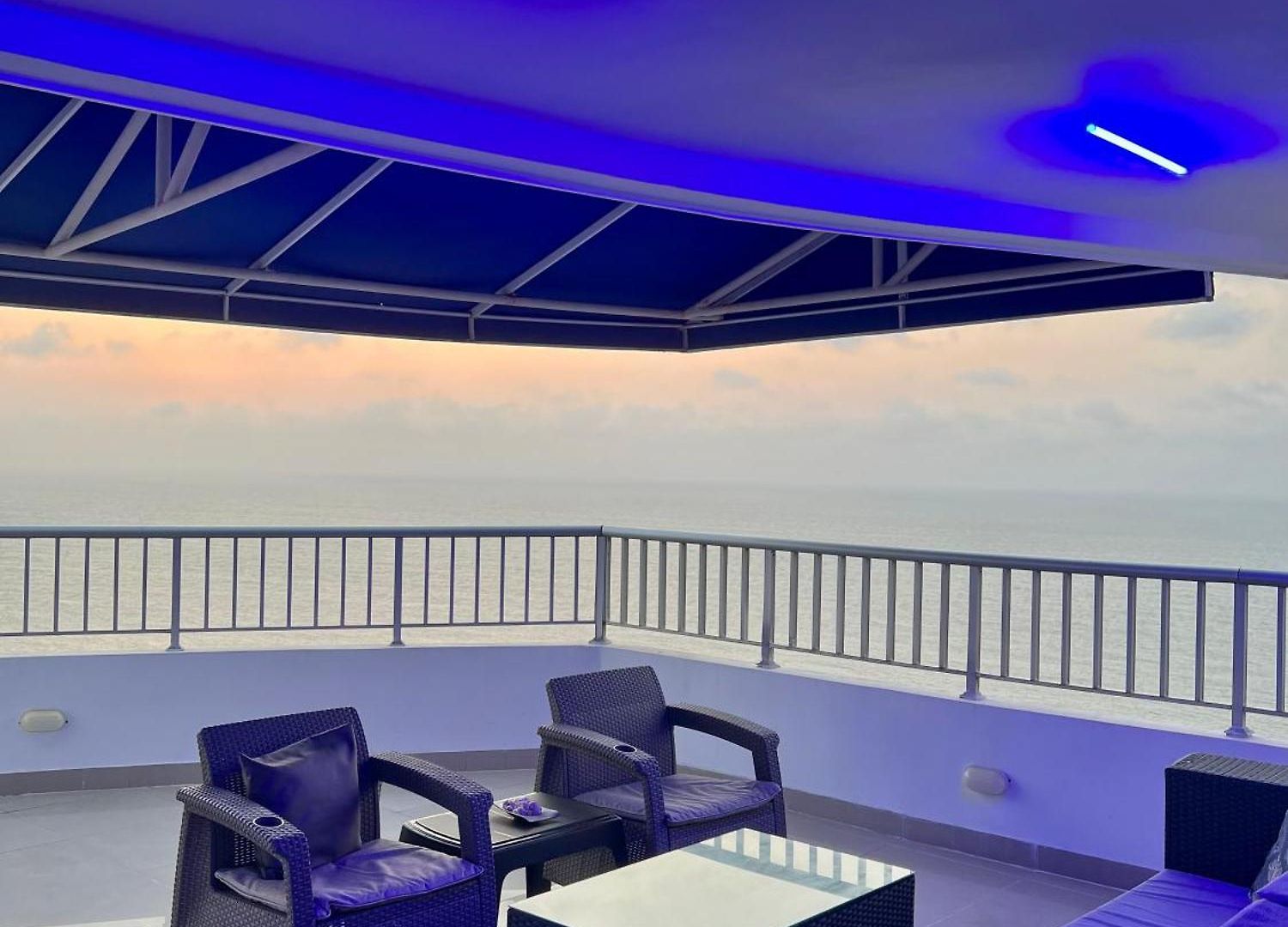 Luxurious Penthouse In Cartagena With Ocean Views And Private Terrace