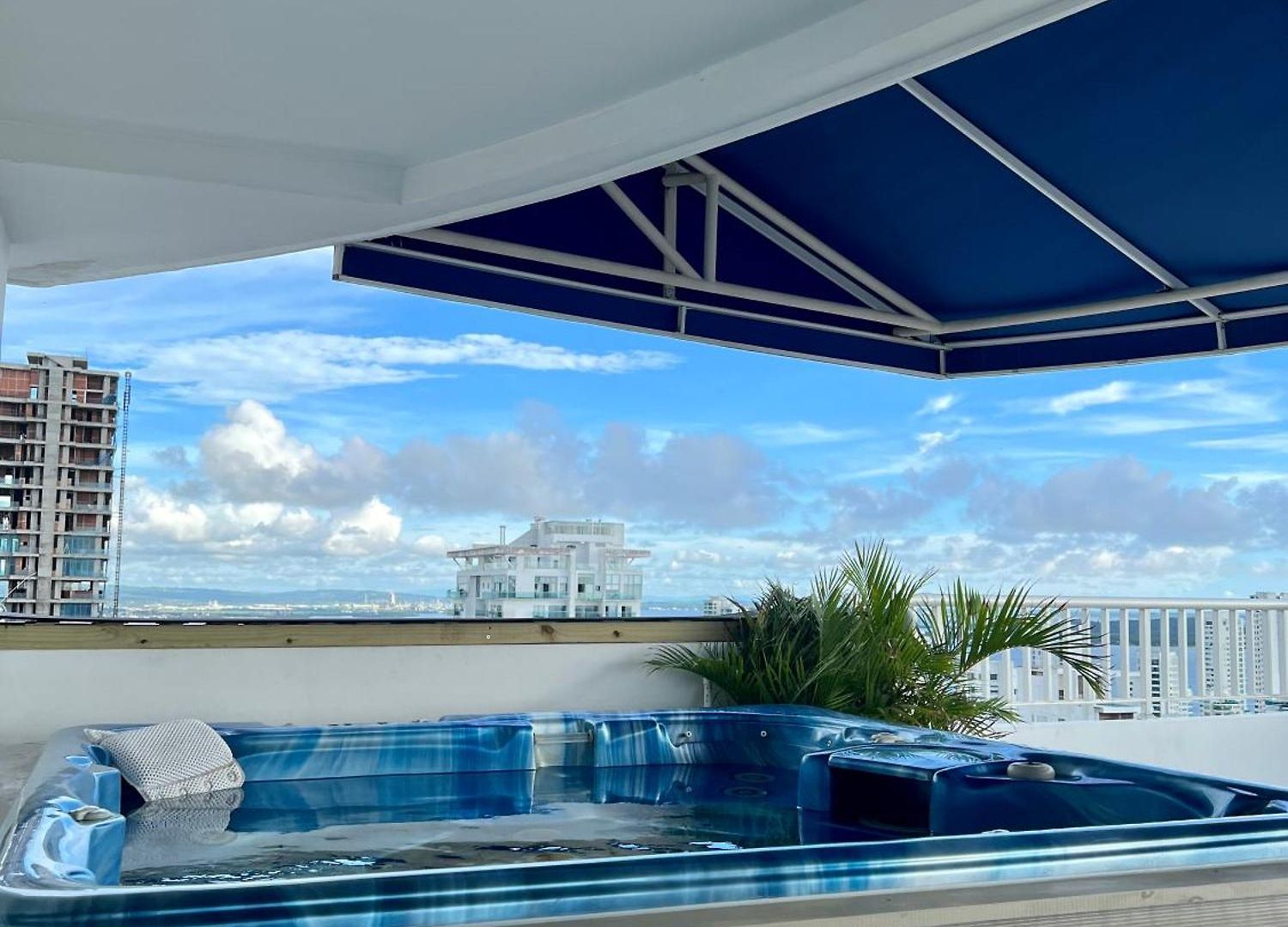 Luxurious Penthouse In Cartagena With Ocean Views And Private Terrace *