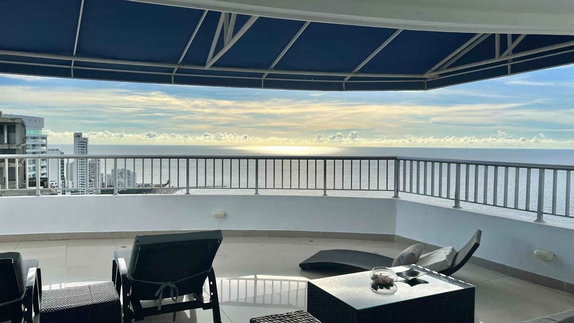Luxurious Penthouse In Cartagena With Ocean Views And Private Terrace Cartagena