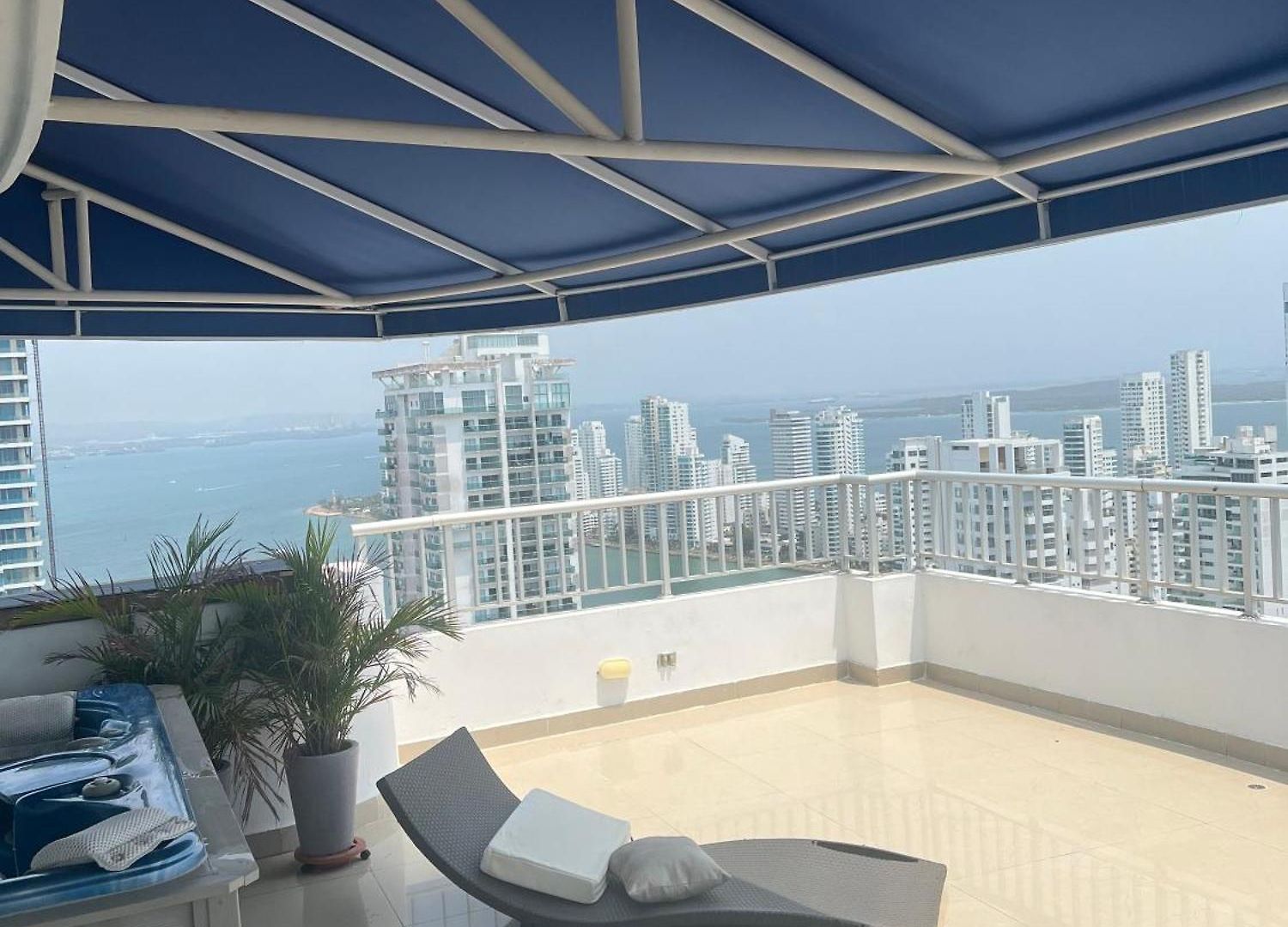 Luxurious Penthouse In Cartagena With Ocean Views And Private Terrace Apartamento