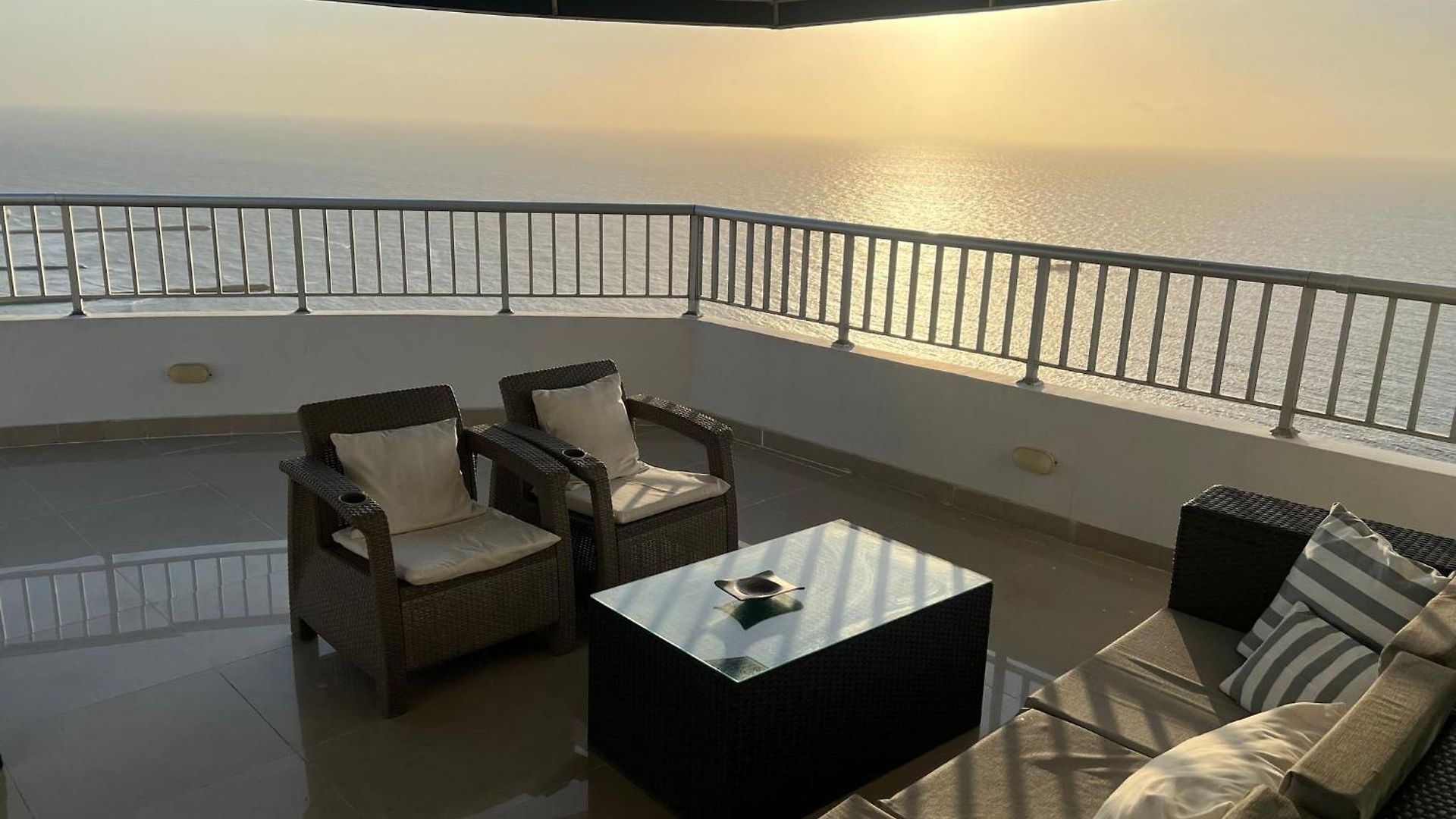 Luxurious Penthouse In Cartagena With Ocean Views And Private Terrace Apartamento *